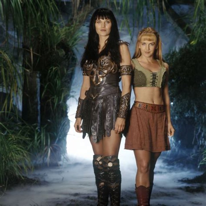 Angela Marie Dotchin Net Worth