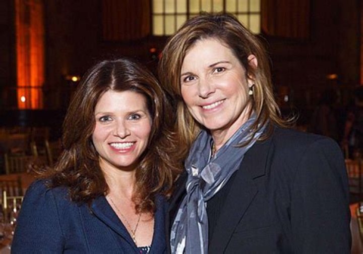 Ari Meyers Net Worth