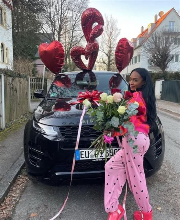 Bria Fleming Net Worth