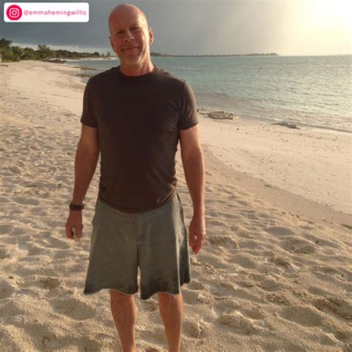 Bruce Willis Height, Weight, Body Measurements, Shoe Size