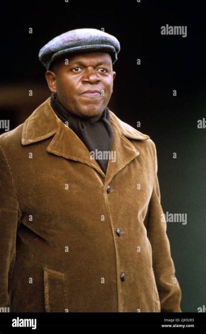 Charles Dutton