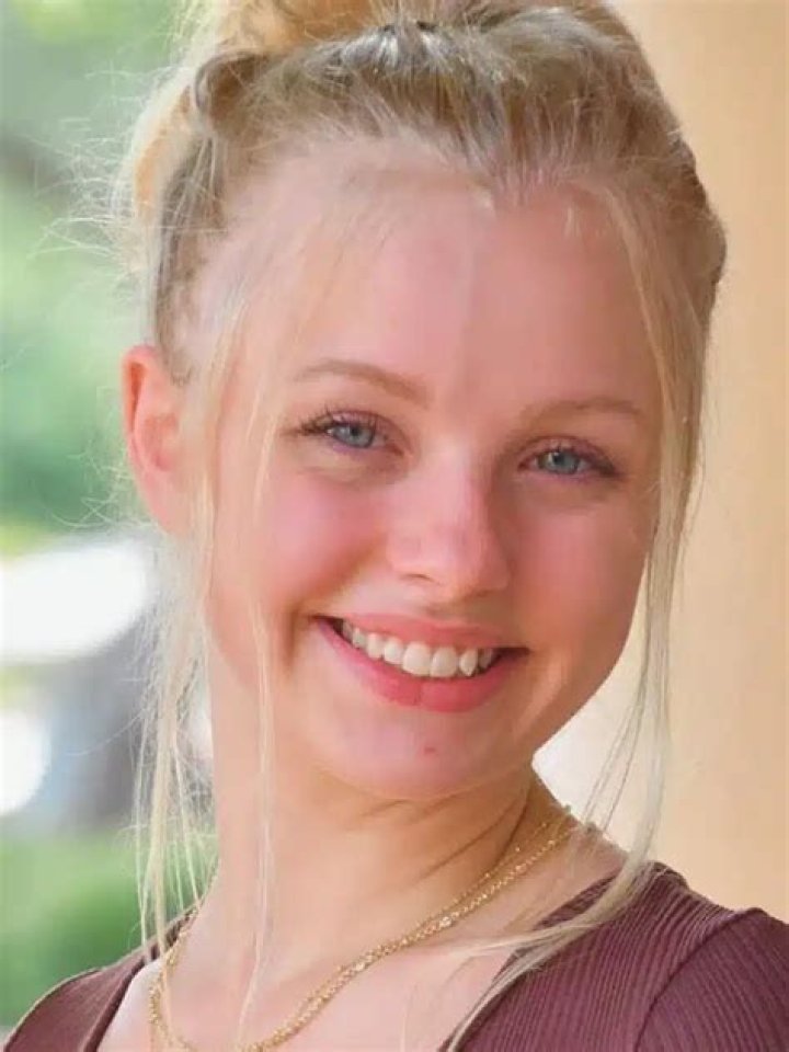 Charlotte Sands WIki, Biography, Age Height, Instagram, Boyfriend, Net Worth
