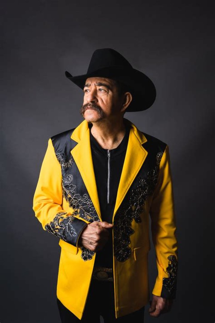 Chuy Chávez Net Worth