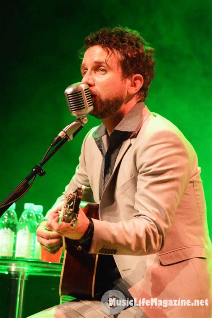 Colin MacDonald (musician)