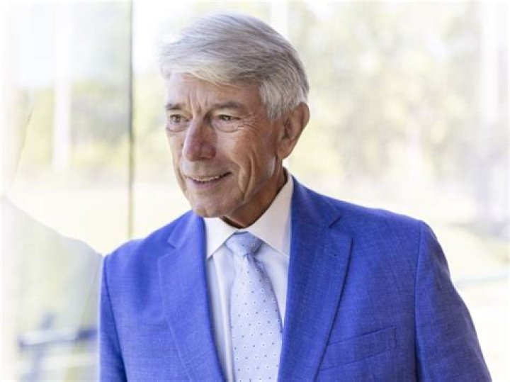 Eddie Martinez Net Worth