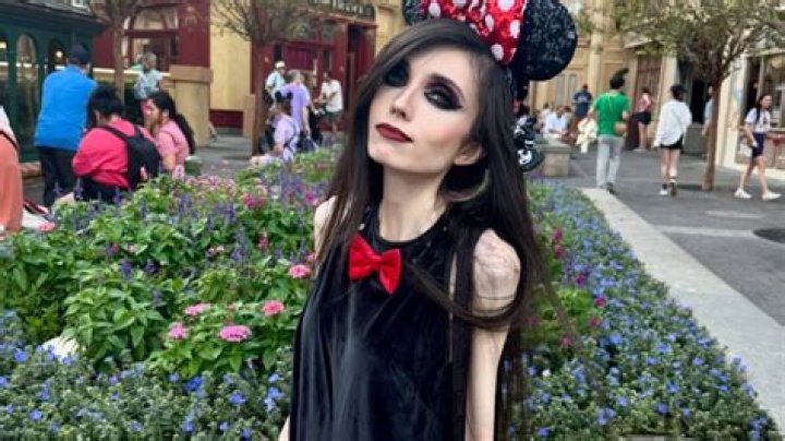 Everything About Internet Celebrity Eugenia Cooney