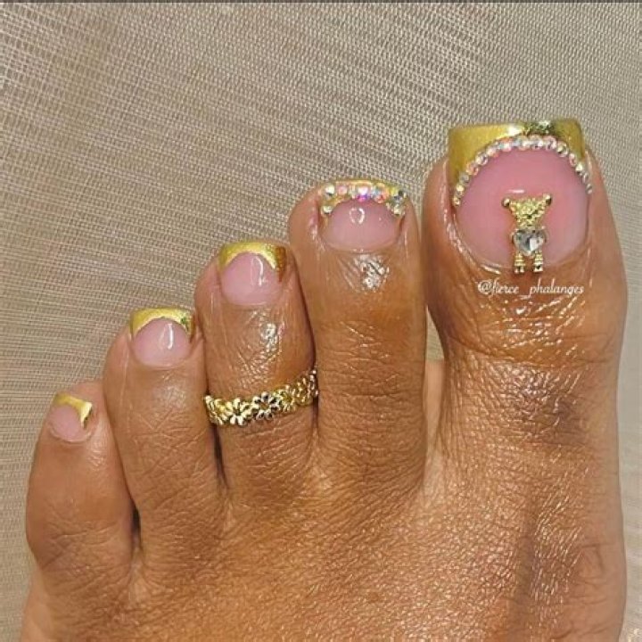 Gold Toes