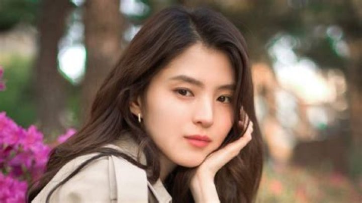 Han So-hee Height, Weight, Measurements, Bra Size, Shoe Size