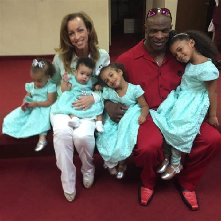 Hassie Harrison Net Worth, Wiki, Parents, Ethnicity, Religion, Wikipedia, Biography, Age, Family And More - SarkariResult