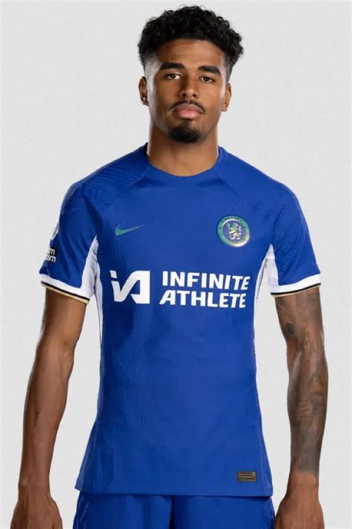 Ian Maatsen Net Worth : Career, Family, Age, Income, Wiki, Bio, All You Need to Know - SarkariResult