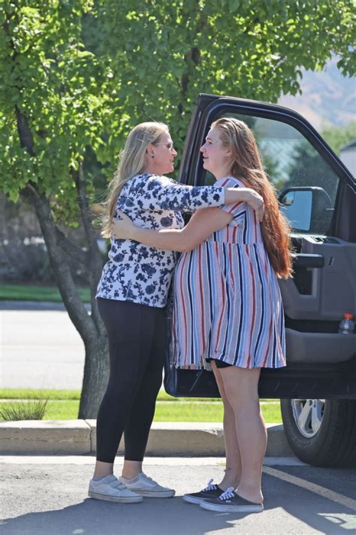 Is Christine Brown Pregnant? Is She Expecting Baby? Who is Christine Brown? - SarkariResult