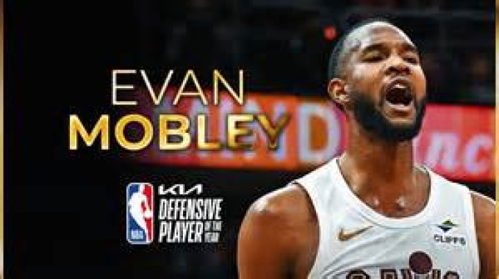 Is Isaiah Mobley Related To Evan Mobley? Brother Age Gap And family