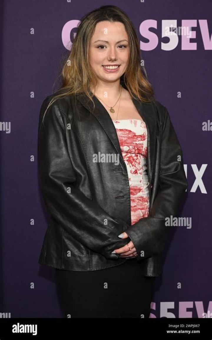 Lily Mo Sheen' Age, Parents, Wiki-Bio, Dating, Net Worth, Career!