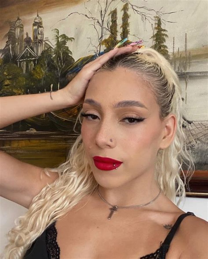 Makeup Influencer Juliana Rocha Cause Of Death : What Happened To Juliana Rocha? - SarkariResult