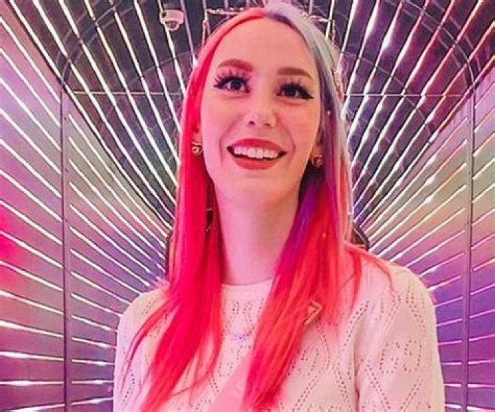 MeganPlays (Megan Elizabeth Letter)