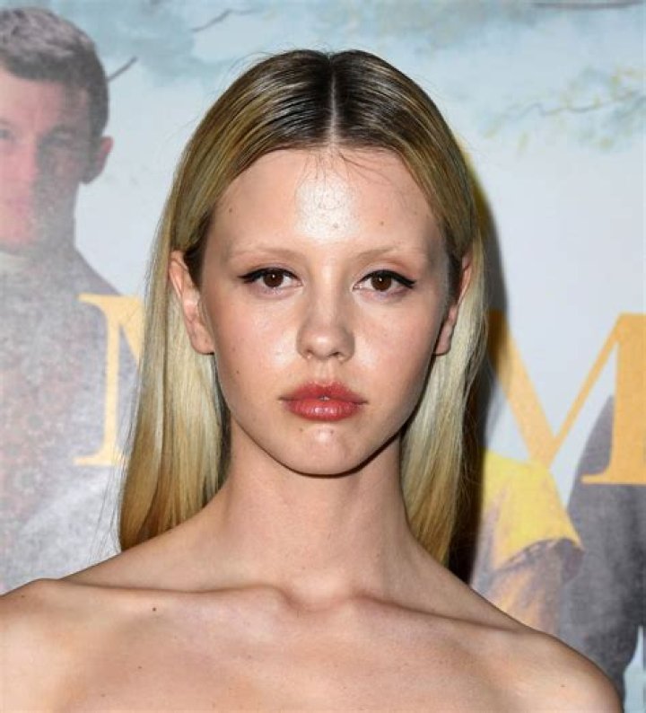 Mia Goth Net Worth : Details About Bf, Income, Movie, Career, Assets, Age - SarkariResult