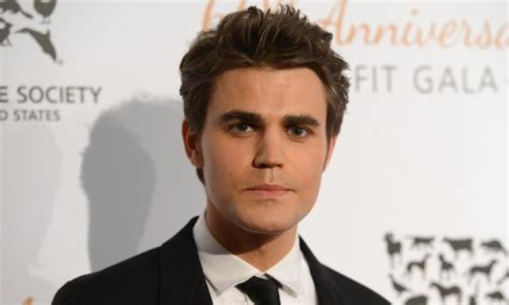Paul Wesley Height, Weight, Body Measurements, Shoe Size