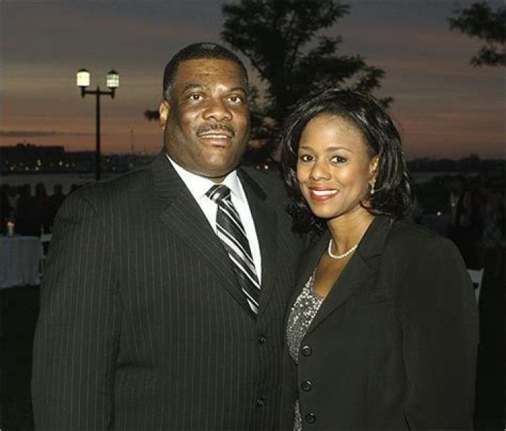 Rhondella Richardson Biography, Wiki: Husband, Married, Net Worth, Age, Father, Mother, Birthday, Salary