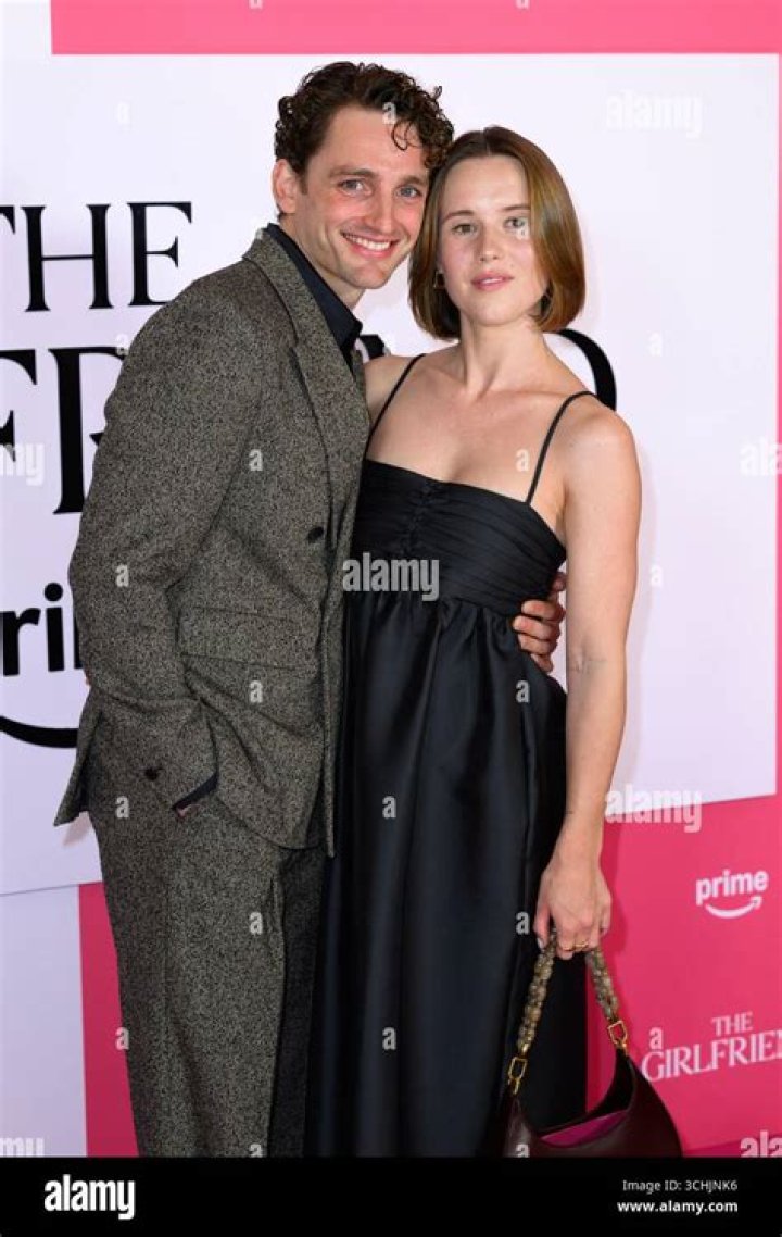 Ruby Hartley Height, Age, Birthday, Wiki, Biography, Boyfriend, Instagram