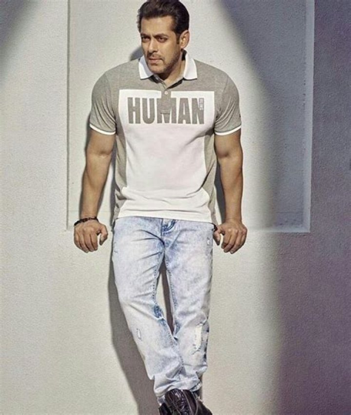 Salman Khan Height, Weight, Body Measurements, Shoe Size