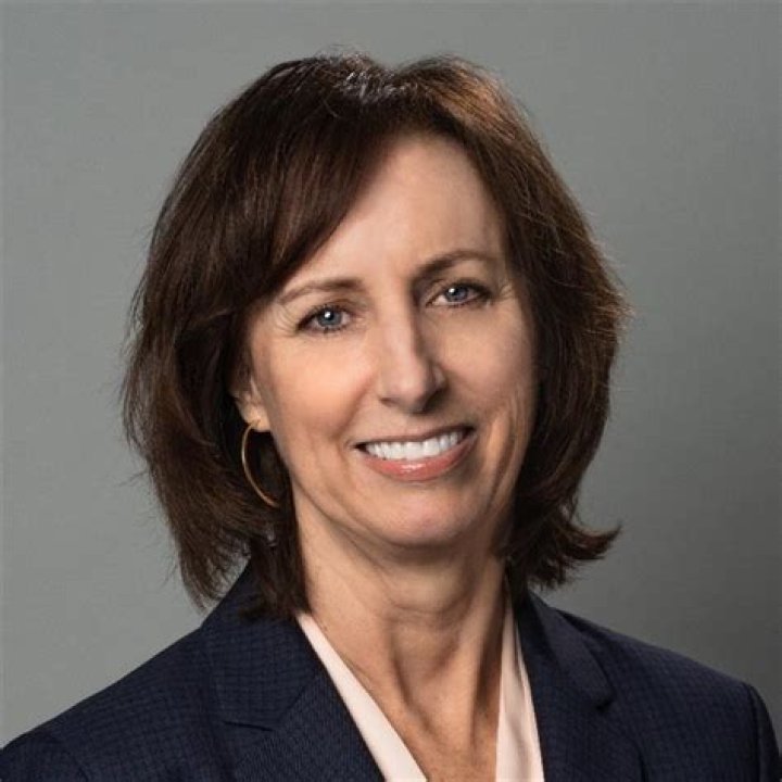 Susan Ward Net Worth