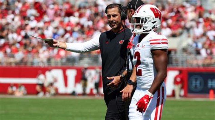 What happened to Luke Fickle, Why He Leave Cincinnati? Luke Fickell Fired - SarkariResult